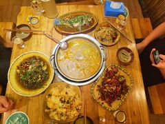-郑件洋芋饭庄