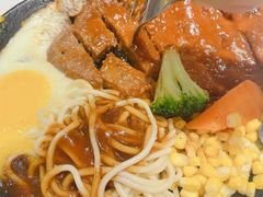 -汤姆家的牛排意面披萨(新城市广场店)