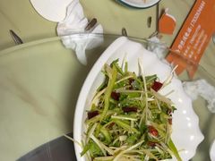 -山与蓝·轻糖鲜果蛋糕(勒泰店)