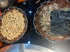 瓜子花生-袁小二大东北铁锅炖(吉祥村总部)