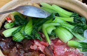 Cantonese腊味 Double Pork Rice in Clay Pot