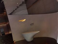 -涨巢·潮玩水疗局