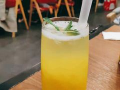 -樾餐厅泰式海鲜火锅(民歌湖店)