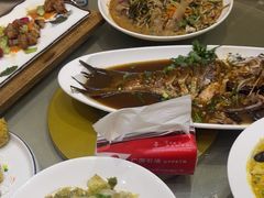 -鹤鸣嘉印象饭店(东市场小区店)