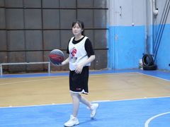 -顶峰篮球俱乐部(南头店)