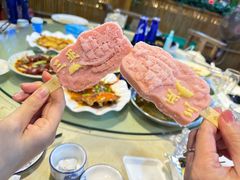 -三亚火车头万人海鲜广场