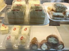 -白玉兰食品甜凤店(合生汇店)