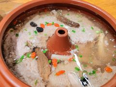 汽锅菌子肉饼-老滇山寨•云南特色菜•地方菜•民族风情歌舞表演(金碧店)