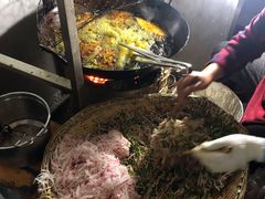 -半月镰胡姐脆皮萝卜饺子