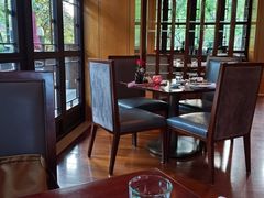 靠窗位-杭州西子湖四季酒店-WL BISTRO西湖餐厅(灵隐路店)