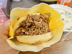牛肉烧饼（多肉）-穆得·老周家牛肉烧饼(普利街店)