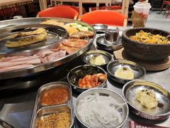 -哈哈碳都·牛肋条无限自助烤肉(台江万达店)