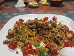 -乡村馕坑肉·烧烤·新疆菜·本地人更爱吃(阿勒泰首店)