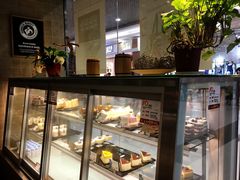 面包甜点陈列柜-东哥面包(江宁大润发店)