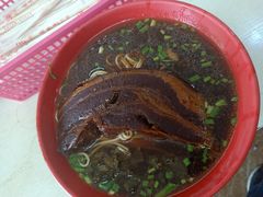 -小龙大肉面馆