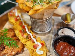 -Mark&Mars Restaurant