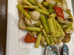 -黄泥岗·地道湖北菜(奥特莱斯店)