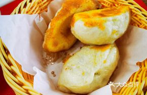 Pan-Fried Baozi