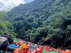 -安吉龙王山峡谷漂流