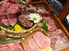 -山川小町·极番烧肉(新地假日广场店)