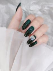 -灰姑娘美甲美睫馆