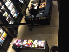 -阅西安新华书店(翠华南路店)