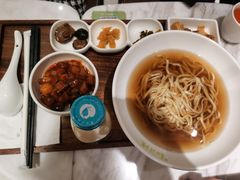 本帮传统辣酱面-春风松月楼(七宝万科店)