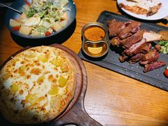 特色榴莲披萨-埠口精酿夜景餐酒吧· BREWPORT BISTRO(长嘉汇重庆之眼店)