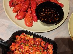 -巴厘龙虾·榜首油焖大虾(音乐学院·沿江酒馆店)
