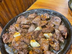 -老东镇啤酒屋海鲜加工·蒸汽海鲜·海鲜烧烤(台东店)