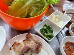 五花肉-亲昵春川鸡排(韩国美食街店)