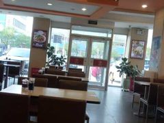 大堂-李先生牛肉面大王(东营友谊广场店)