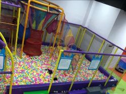 -蹦贝运动中心·蹦床·攀岩·闯关(龙岗店)