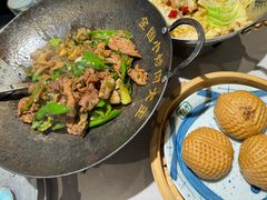 -费大厨辣椒炒肉(黄兴中心广场店)