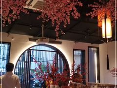 大堂-荷塘秋月·本帮江浙菜(国权路店)