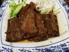 娄府酥骨带鱼-娄三少·老北京春饼烤鸭家常菜(方庄店)