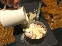 苹果酥-恰餐厅及酒吧 CHAR Bar & Grill (北京丽都皇冠假日店)