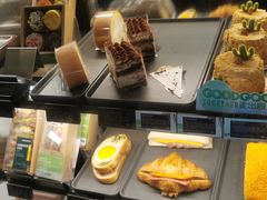 -星巴克(广州南站A18检票口楼上)