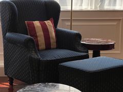 -深圳富苑皇冠假日套房酒店