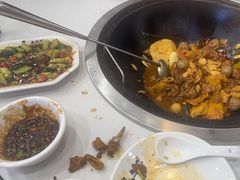-鲁员外地锅鸡地锅鱼(古墩路店)