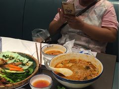 -美奈小馆·越南料理(中航城君尚购物中心店)