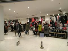 -优衣库(石家庄裕华万达广场店)