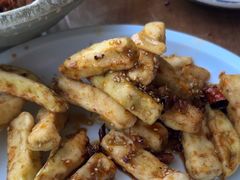-95号酱骨·一块豆腐(展春园西路店)