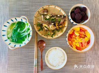 主题： 自去年疫情以来，自己在家做饭的机会就越来越多