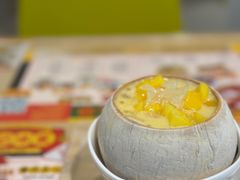 甘露炖椰皇-满记甜品(优客百盛店)