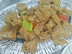 -天天向上素食餐厅(五台山店)