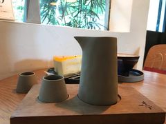 -彳亍咖啡·这里(水湾路店)