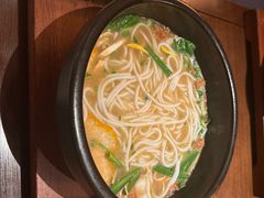 -银米·云南传统过桥米线(双廊黑金冠店)