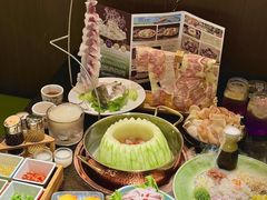 -得意咚瓜·顺德鱼生·冬瓜火锅(深圳首店)