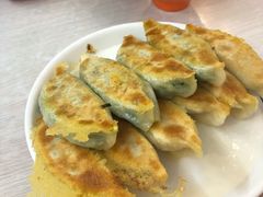 -鲜鲜锅贴(荆山路店)